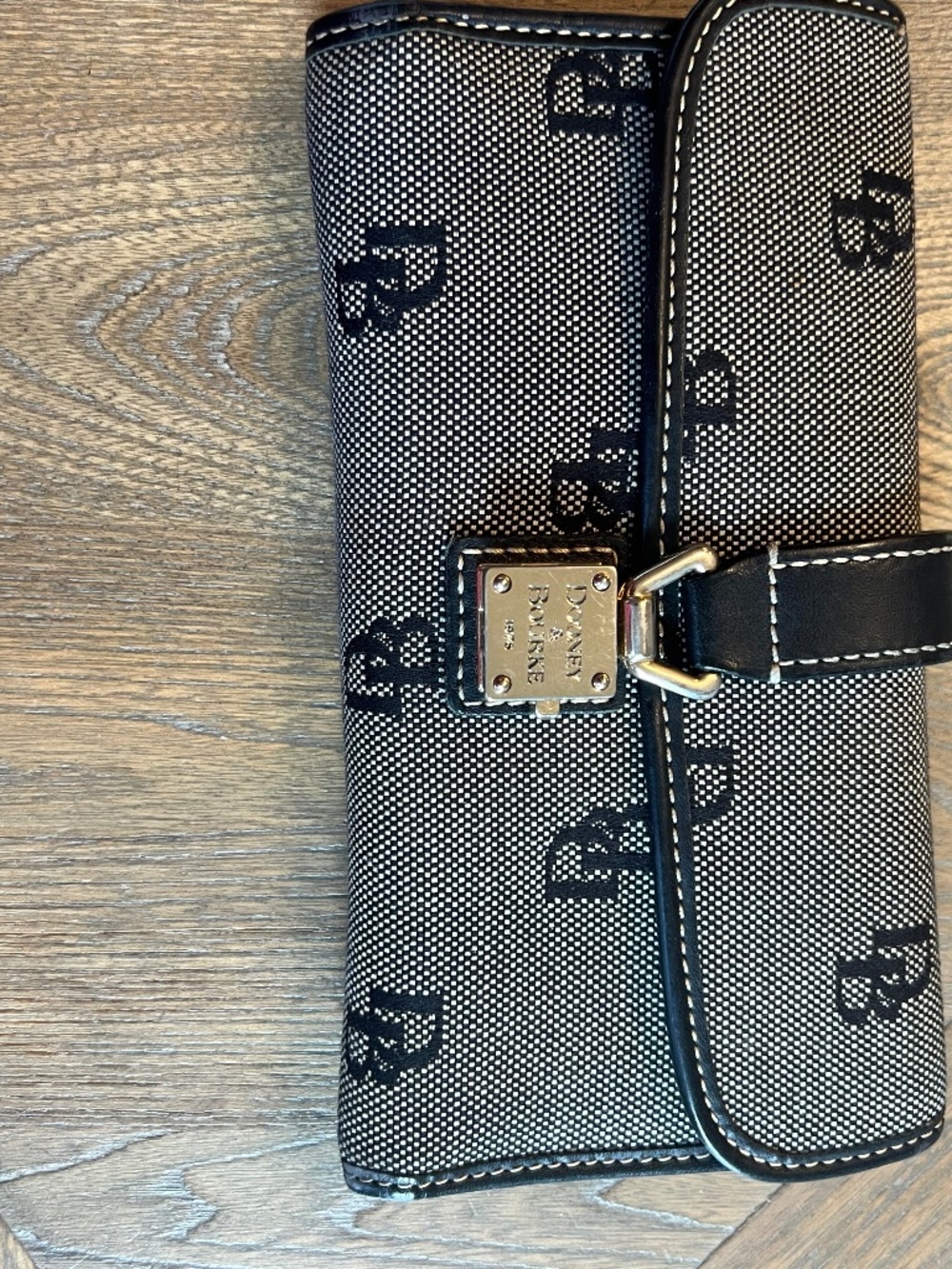Dooney & Burke clutch